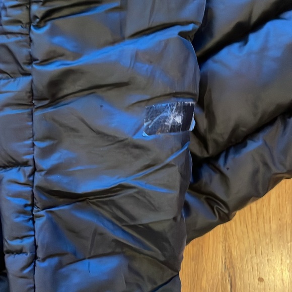 Helly Hansen Black Puffer Jacket - Picture 7 of 7